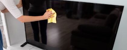 How to clean a flat screen TV