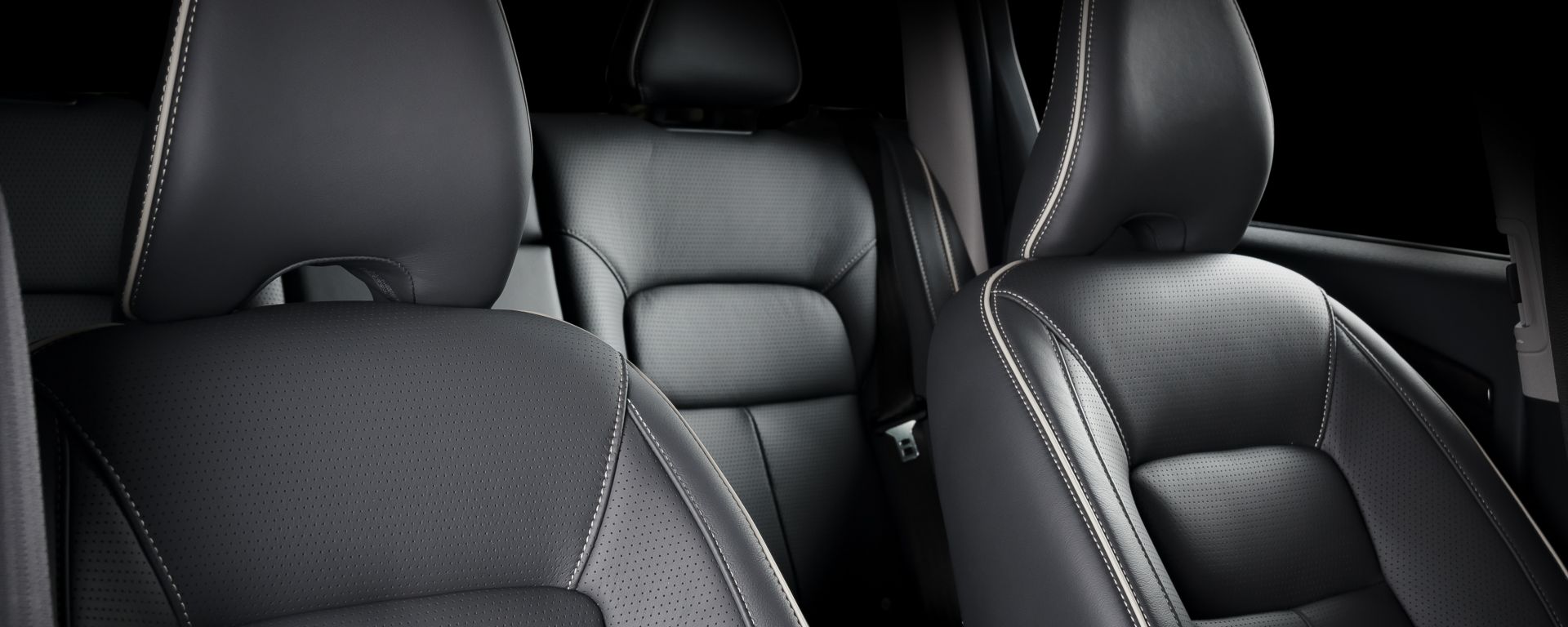 How to clean leather car seats