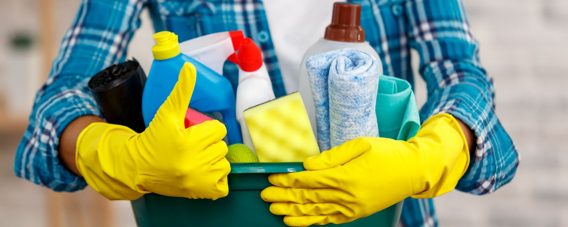 What Are The Steps To Booking A Cleaning Service For Your House?