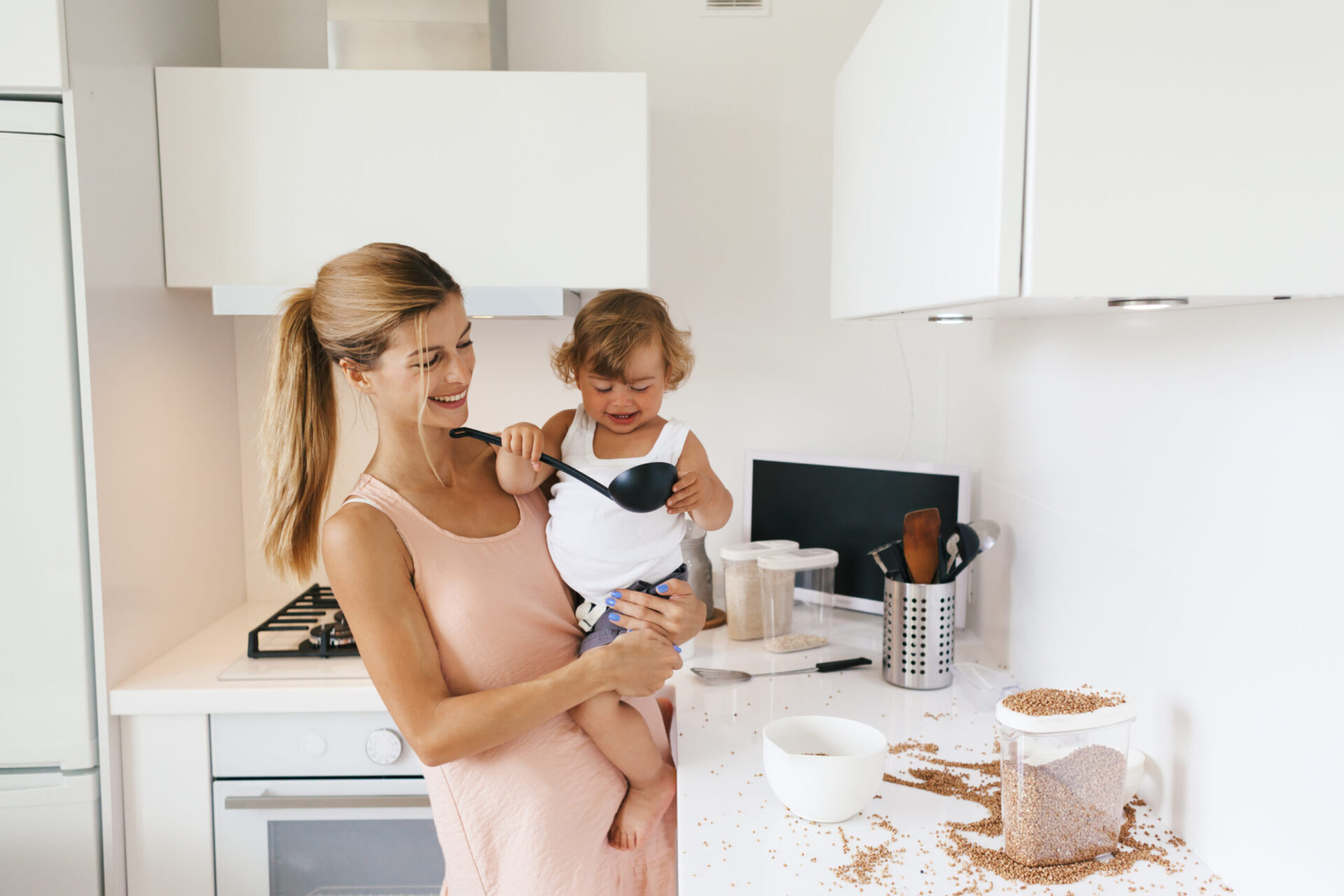 Eco-Friendly Spring Cleaning Tips for Stay-at-Home Moms